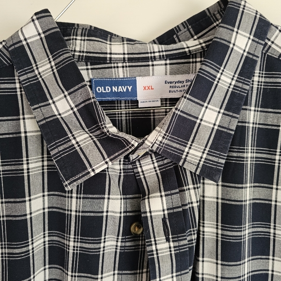 Old Navy Men's Shirt - Picture 1 of 3